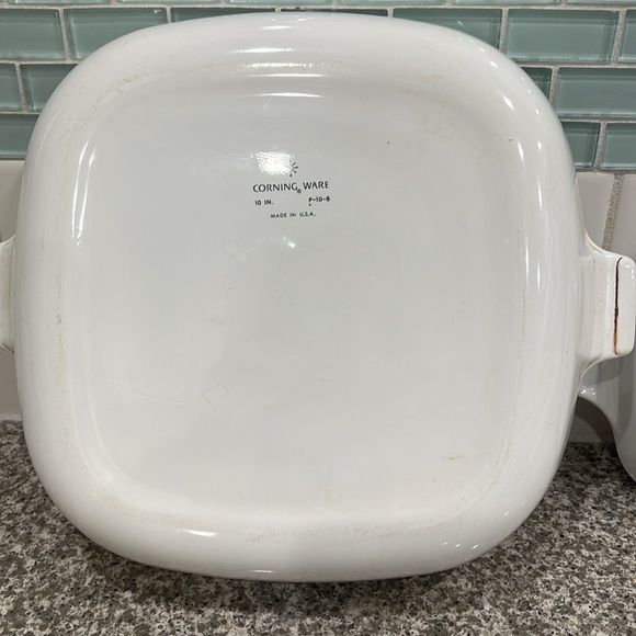 Vintage Corningware Cornflower Bakeware Set of 4 Graduated serving dishes - Picture 8 of 10